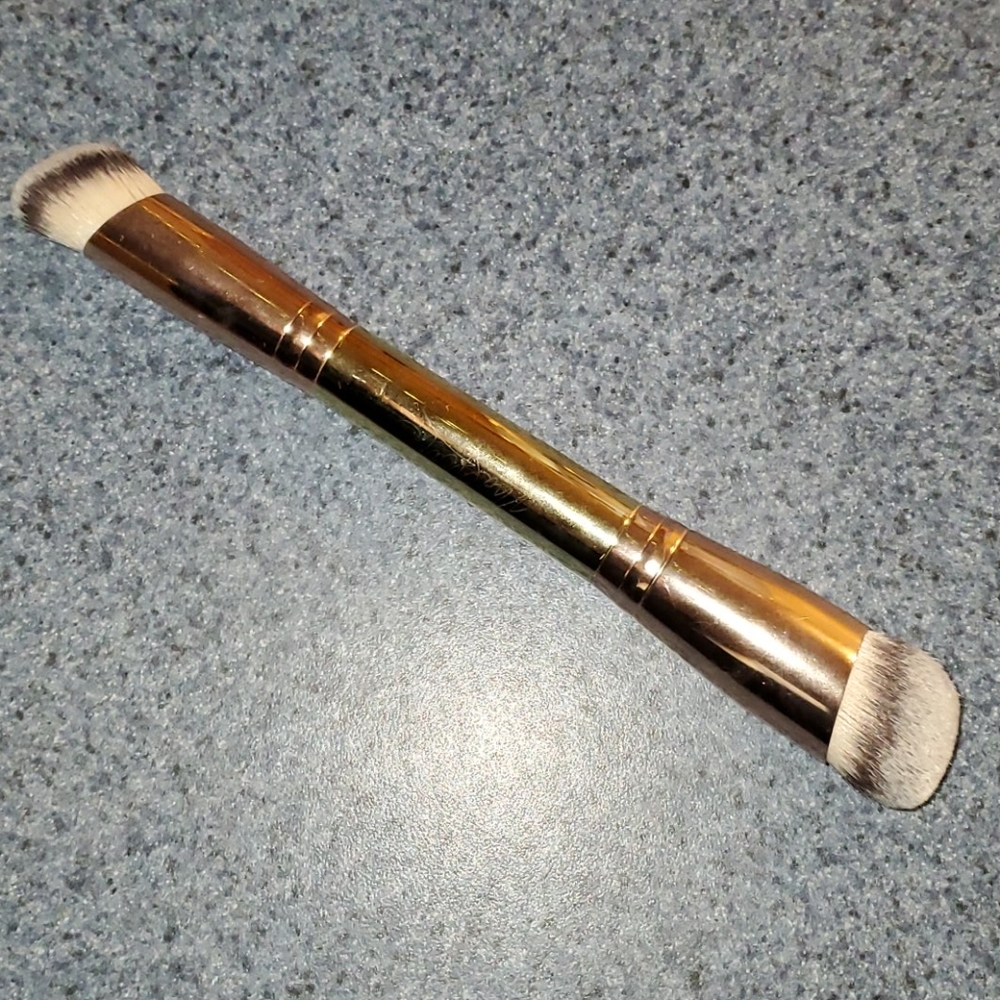 Maskcara beauty makeup brush